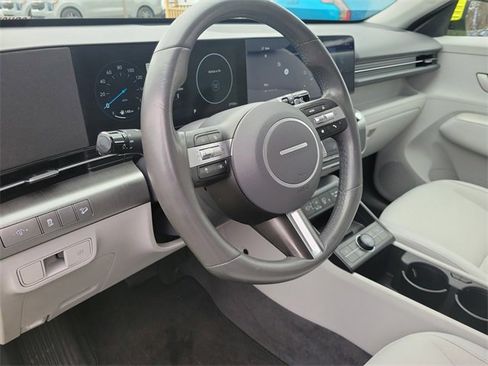 Used 2024 Hyundai Kona SEL w/ Convenience Package image 18