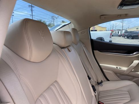 Used 2016 Maserati Ghibli RWD image 24