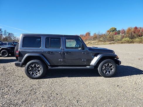 New 2026 Jeep Wrangler Unlimited Sahara AWD/4WD image 2