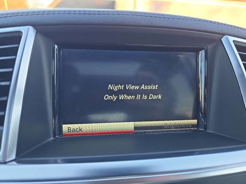 Used 2014 Mercedes-Benz GL 550 4MATIC image 50