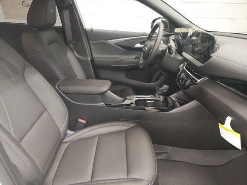 New 2026 Buick Envista Sport Touring FWD image 7