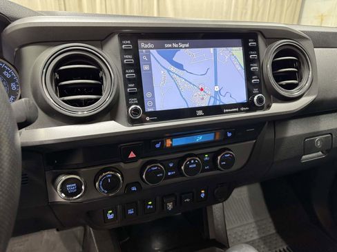 Used 2023 Toyota Tacoma TRD Off-Road image 13