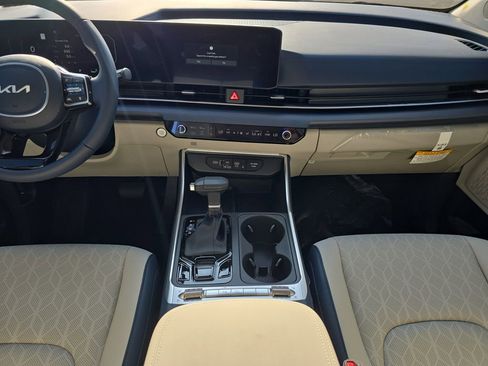 New 2026 Kia Carnival SX image 16