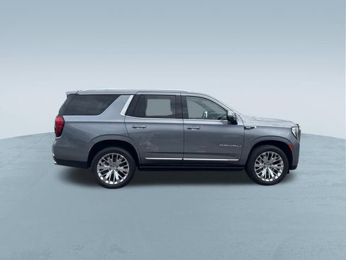 Used 2021 GMC Yukon Denali w/ Denali Premium Package AWD/4WD image 9