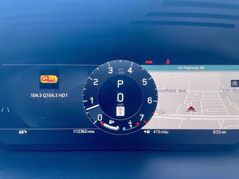 Certified 2025 Land Rover Discovery Metropolitan Edition AWD/4WD image 24