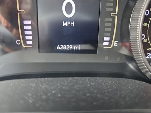 Used 2019 Jeep Cherokee Latitude w/ Popular Appearance Group FWD image 22