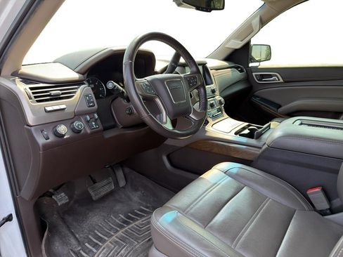 Used 2019 GMC Yukon Denali AWD/4WD image 8