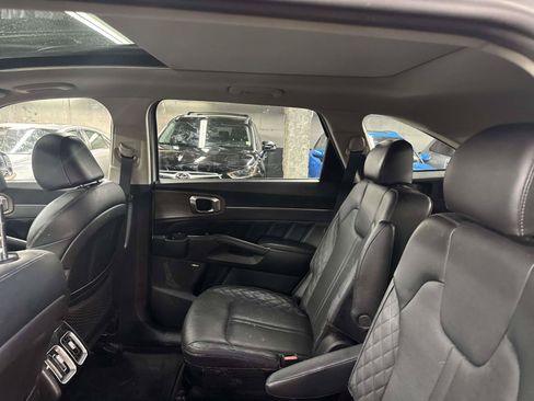 Used 2021 Kia Sorento SX Prestige AWD/4WD image 12