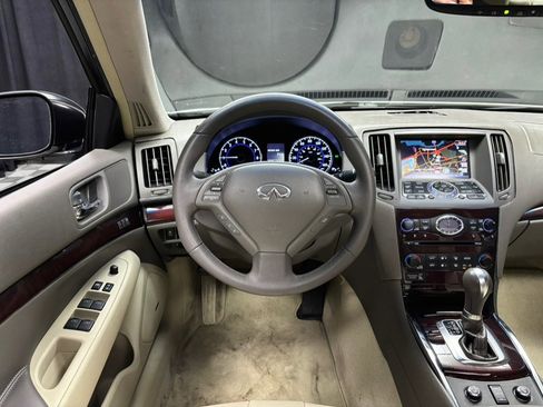 Used 2011 INFINITI G37 x Sedan w/ Premium Pkg image 38