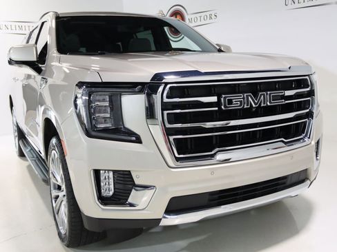 Used 2023 GMC Yukon XL SLT w/ SLT Premium Package AWD/4WD image 33