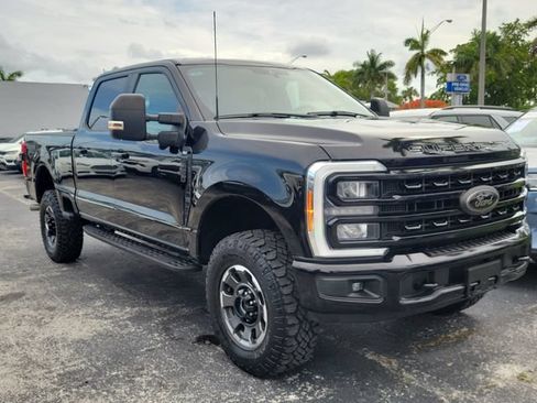 Used 2023 Ford F250 XLT w/ Black Appearance Package AWD/4WD image 2