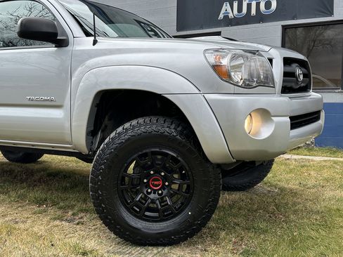 Used 2006 Toyota Tacoma TRD Off Road 4WD image 3