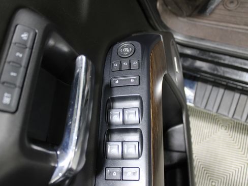 Used 2019 GMC Sierra 3500 Denali w/ Duramax Plus Package image 7