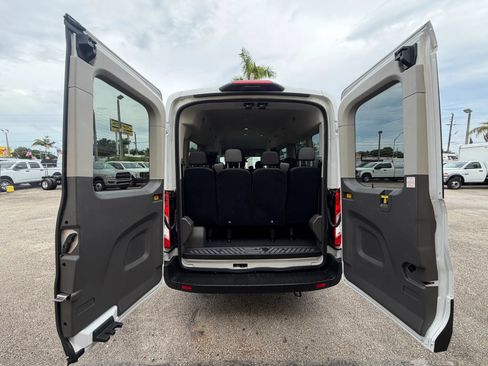 Used 2024 Ford Transit 350 XLT RWD image 4