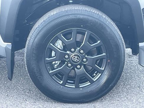 New 2026 Toyota 4Runner SR5 image 9