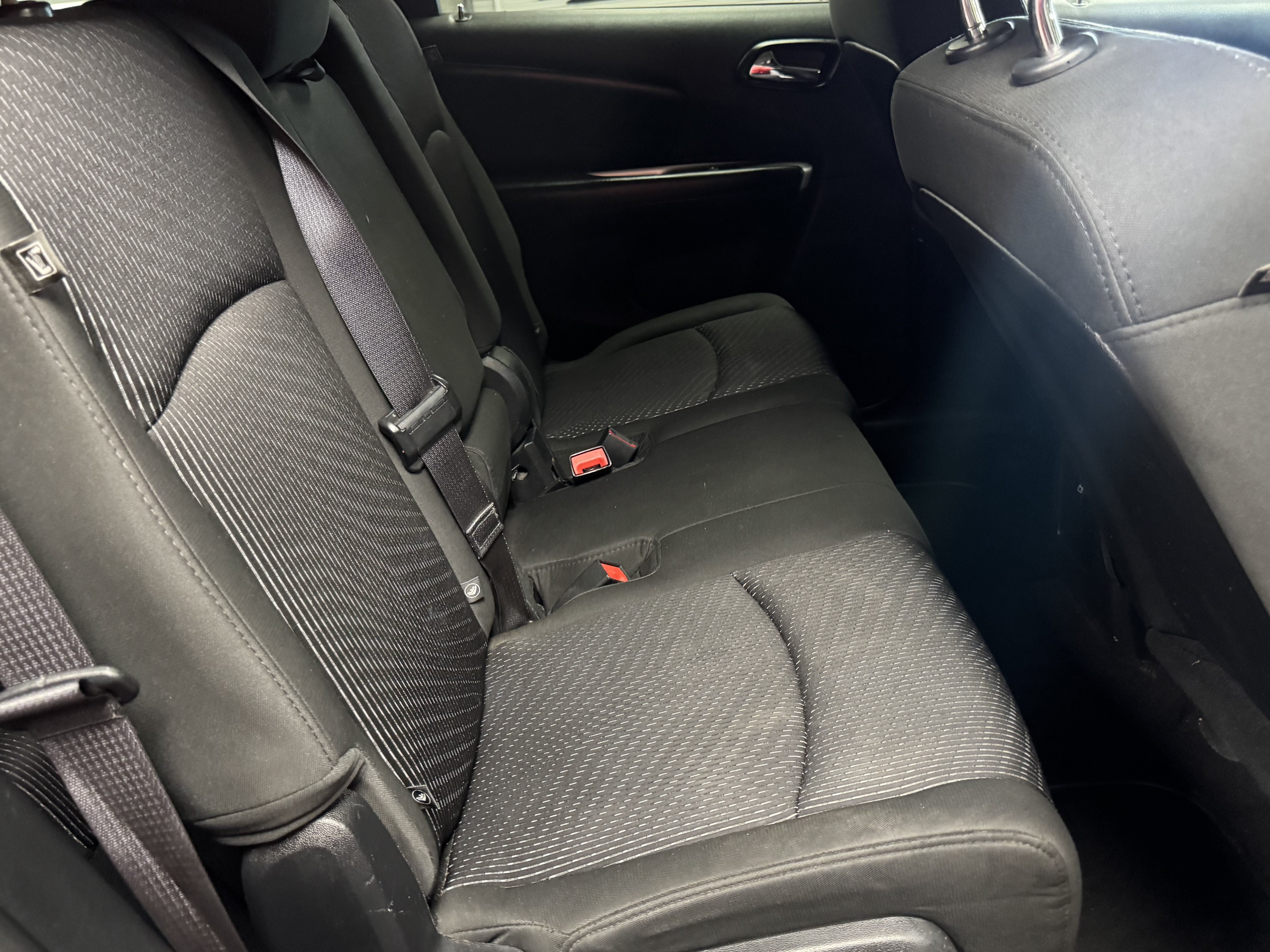 Used 2015 Dodge Journey SXT w/ Flexible Seating Group FWD image 13
