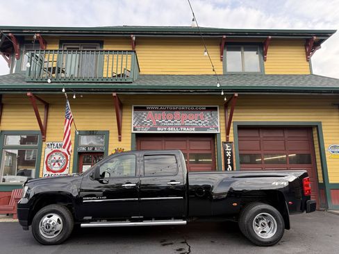 Used 2012 GMC Sierra 3500 Denali AWD/4WD image 6