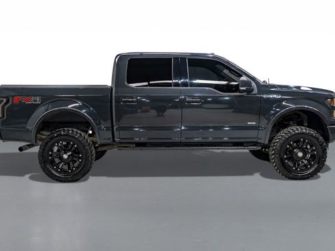 Used 2016 Ford F150 XLT w/ Equipment Group 302A Luxury image 4