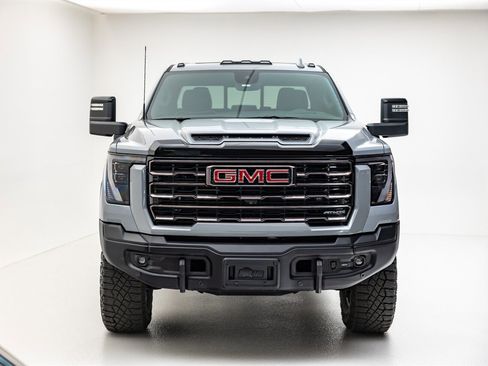 Used 2025 GMC Sierra 2500 AT4X w/ AT4X AEV Edition image 7