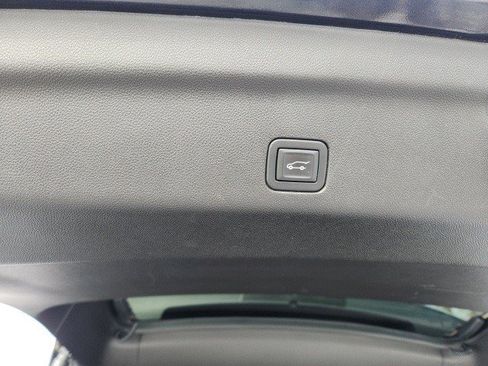 Certified 2023 Chevrolet Suburban RST w/ Luxury Package image 9