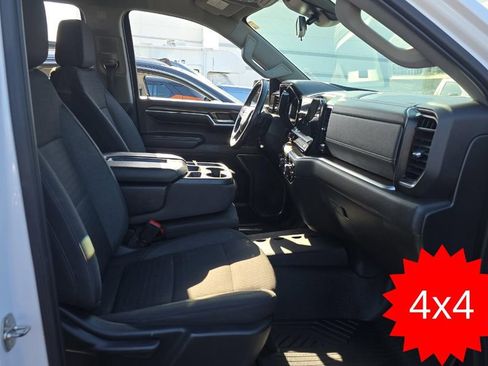 Used 2022 Chevrolet Silverado 1500 LT image 11