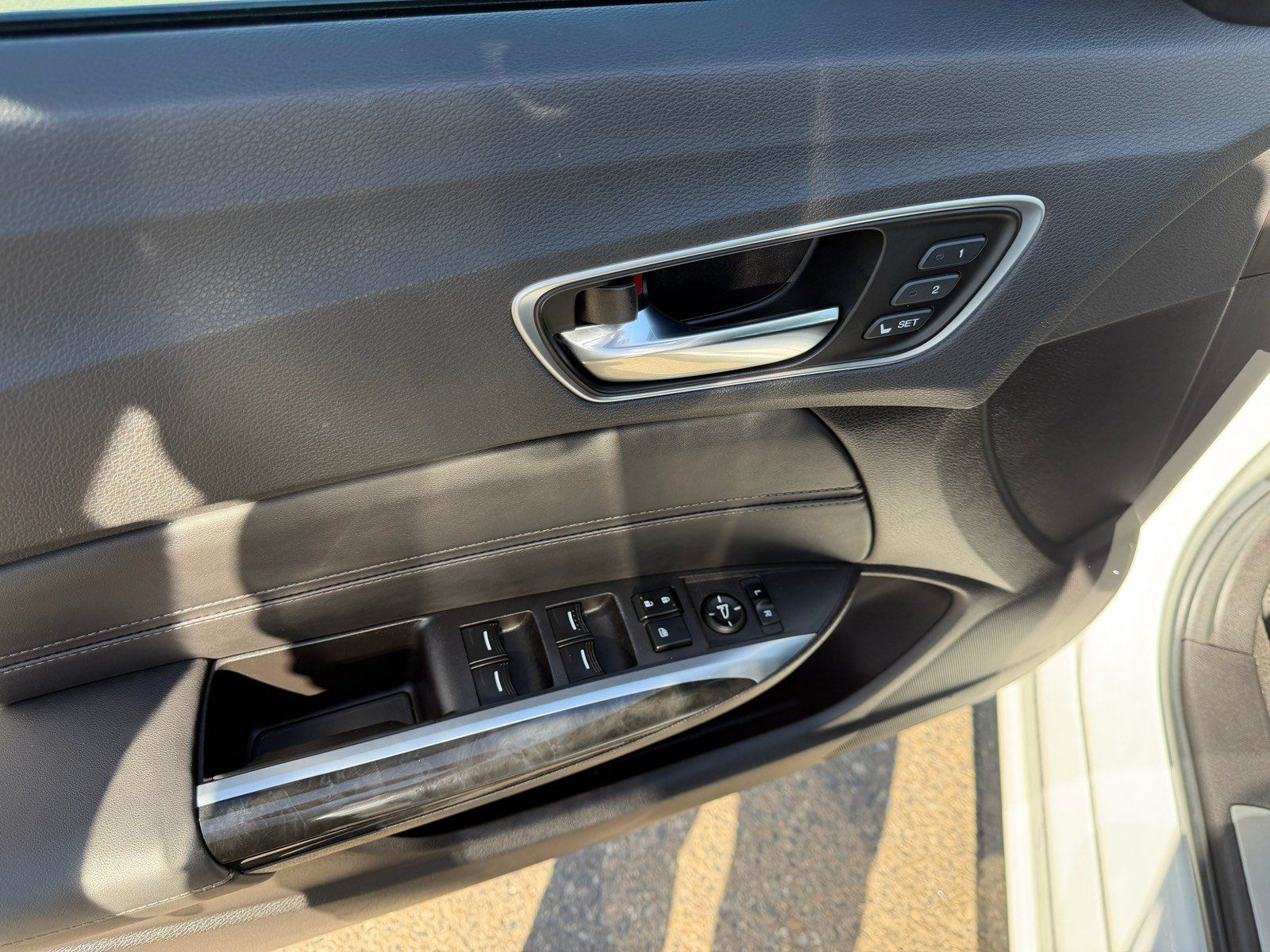 Used 2020 Acura TLX w/ Technology Package FWD image 18