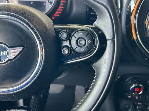 Used 2017 MINI Cooper Clubman FWD image 34