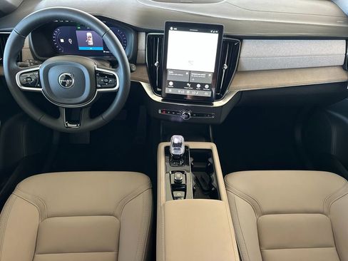 New 2026 Volvo XC90 B6 Plus w/ Protection Package Premier image 12