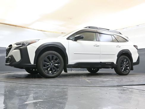 Certified 2024 Subaru Outback Onyx Edition XT image 30