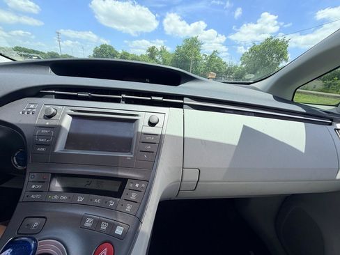 Used 2014 Toyota Prius Two FWD image 21
