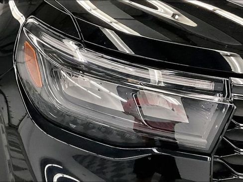 Used 2025 Ford Explorer ST AWD/4WD image 36