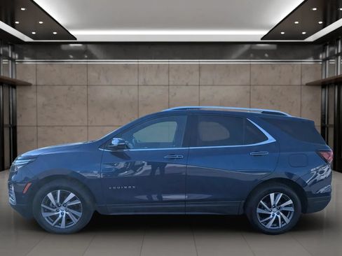 Used 2022 Chevrolet Equinox Premier AWD/4WD image 3
