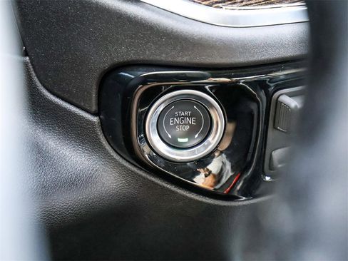 Used 2026 GMC Sierra 1500 Elevation w/ LPO, Elevation Black Package image 30