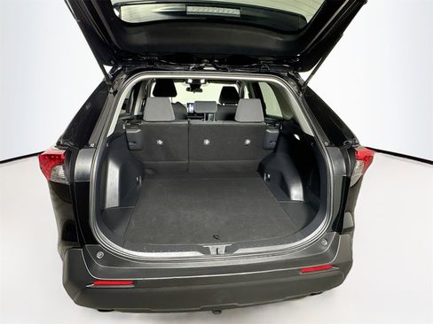 Used 2024 Toyota RAV4 AWD Hybrid image 22