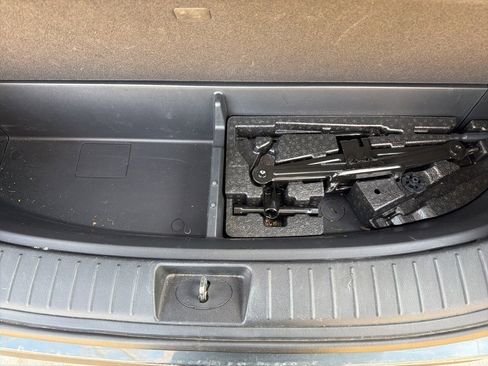 Used 2019 Hyundai Santa Fe SEL image 8