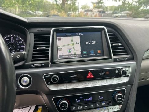 Used 2018 Hyundai Sonata Limited w/ Ultimate Package 02 image 28