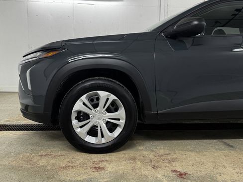 Used 2025 Chevrolet Trax LS image 14