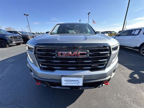 Used 2025 GMC Acadia AT4 image 28