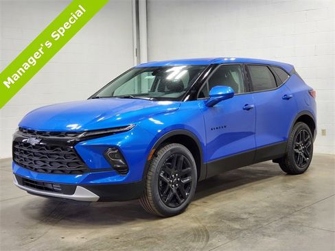 New 2025 Chevrolet Blazer LT w/ Driver Confidence Package image 2