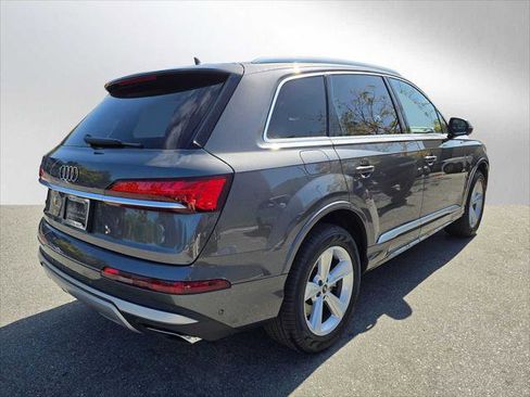 Used 2025 Audi Q7 2.0T Premium w/ Convenience Package image 5