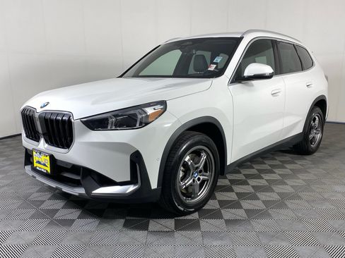 Used 2023 BMW X1 xDrive28i AWD/4WD image 5