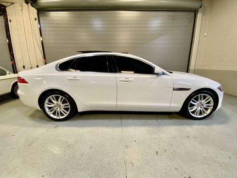 Used 2016 Jaguar XF Prestige image 6