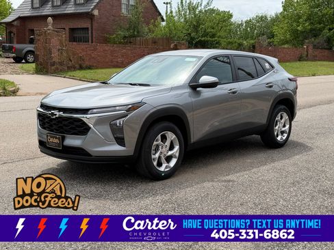 New 2026 Chevrolet Trax LS w/ LS Convenience Package FWD image 5