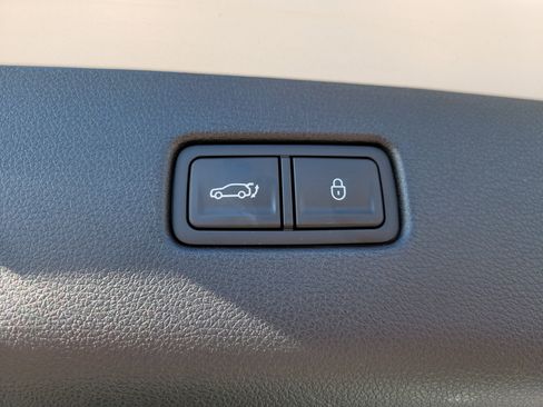 Used 2023 Genesis GV70 3.5T Sport w/ Sport Prestige Package image 12