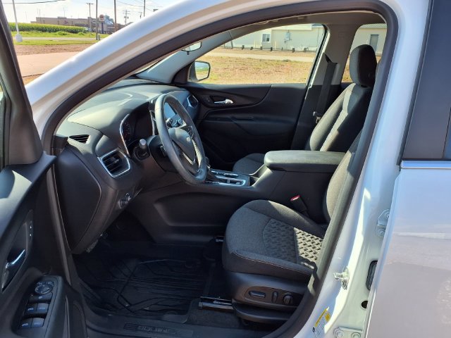 Used 2024 Chevrolet Equinox LT w/ LPO, Floor Liner Package FWD image 21