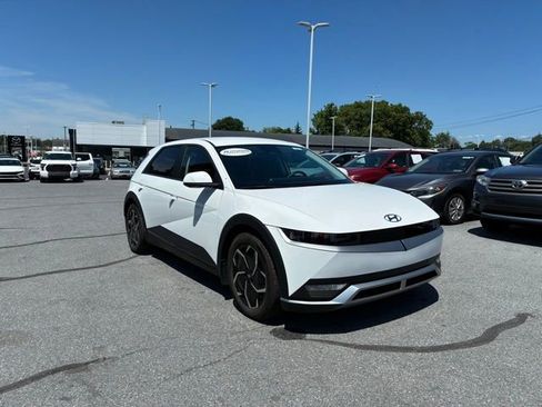 Used 2023 Hyundai Ioniq 5 SEL AWD/4WD image 3