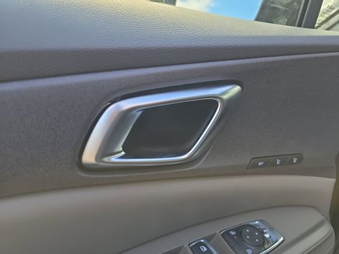 New 2026 Kia Carnival EX FWD image 20