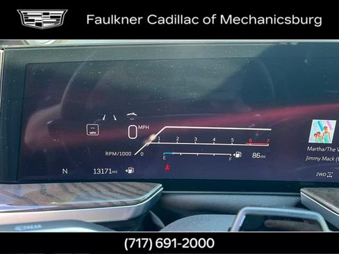 Used 2026 Cadillac Escalade Platinum Sport w/ LPO, ONYX Package AWD/4WD image 32