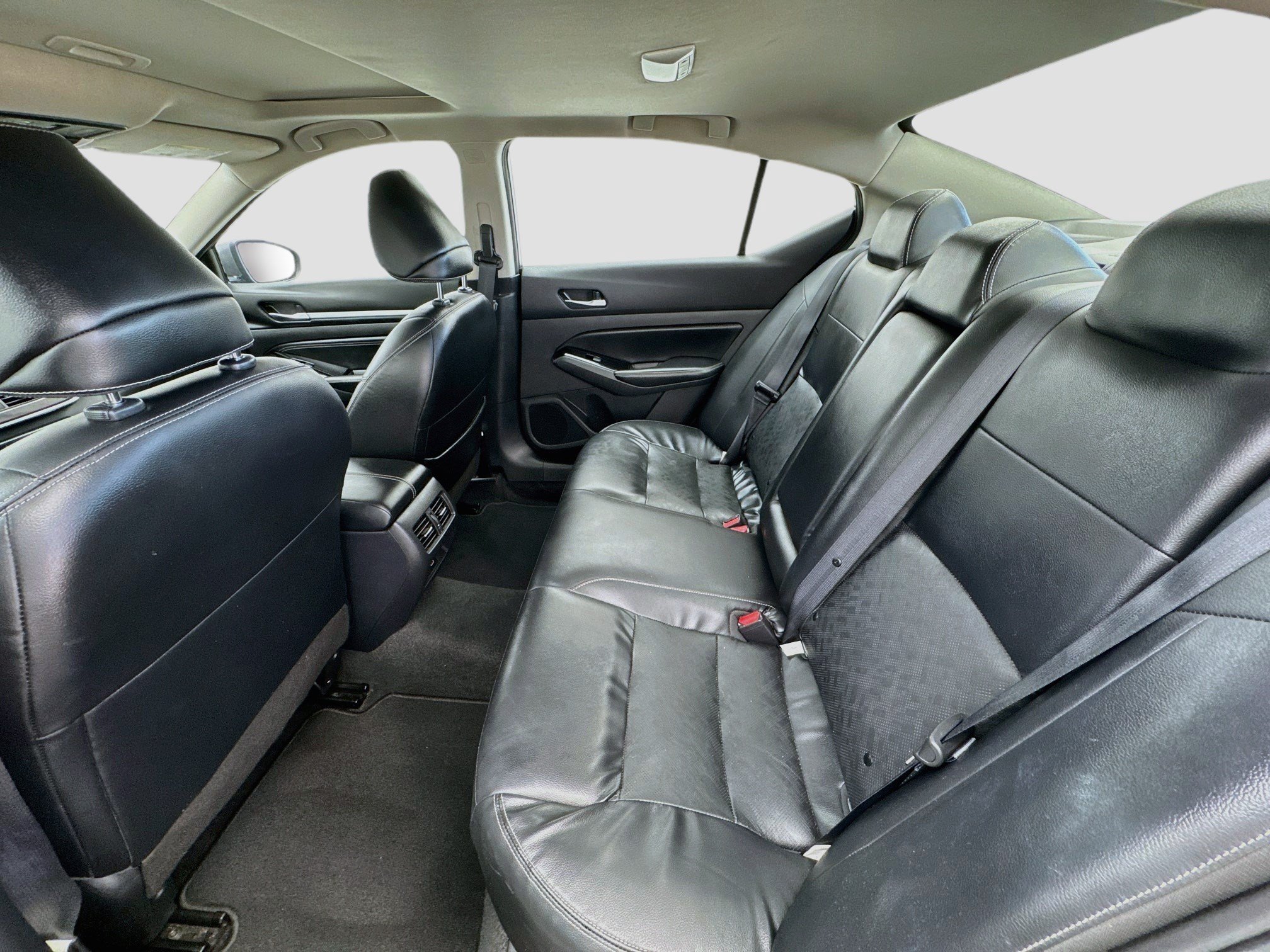 Used 2023 Nissan Altima 2.5 SL FWD image 16