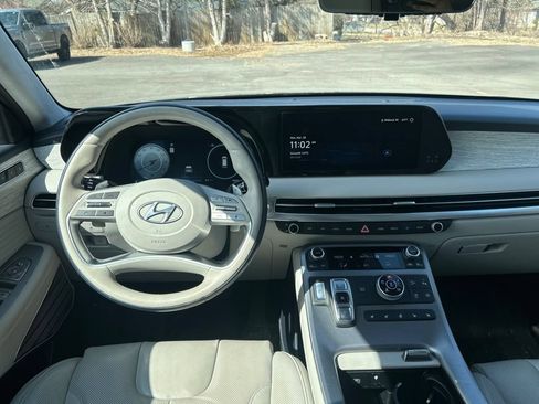 Used 2023 Hyundai Palisade Calligraphy AWD/4WD image 18